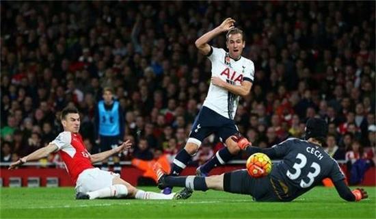 球迷热情高 球迷热情高