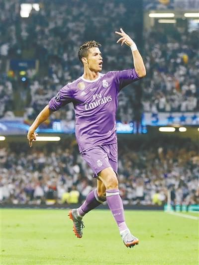 引了足球迷 引了足球迷